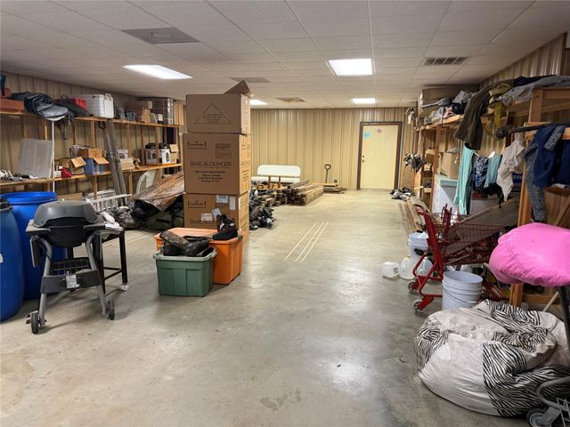 224 E Main Street, Clute, TX 77531