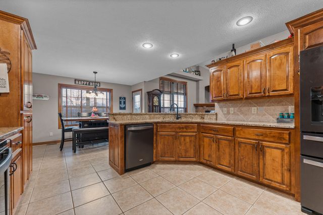 1054 W Itaska Road, Nixa, MO 65714