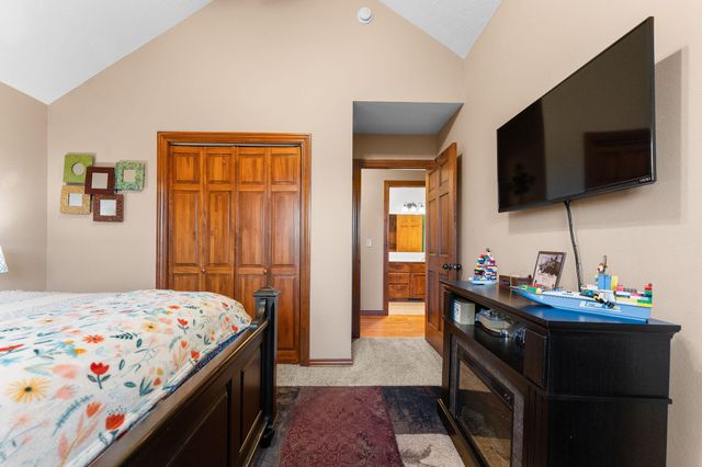 1054 W Itaska Road, Nixa, MO 65714