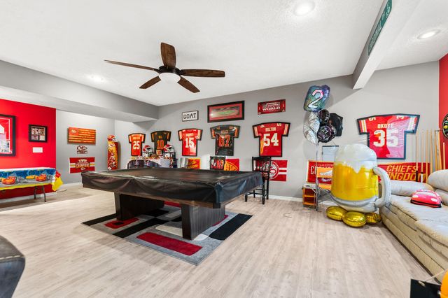 1054 W Itaska Road, Nixa, MO 65714