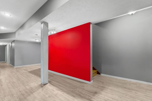 1054 W Itaska Road, Nixa, MO 65714