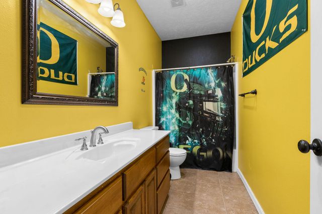 1054 W Itaska Road, Nixa, MO 65714