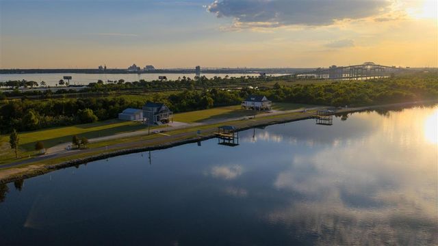 625 River Road, Lake Charles, LA 70601