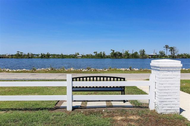 625 River Road, Lake Charles, LA 70601