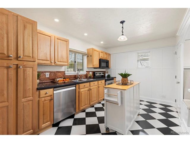 3173 S Gaylord St, Englewood, CO 80113