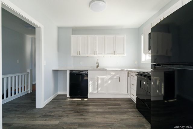 68 Clark Street 2nd floor, Poughkeepsie, NY 12601