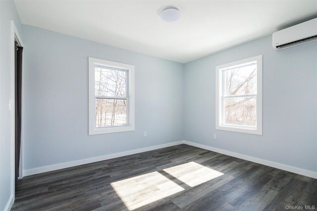 68 Clark Street 2nd floor, Poughkeepsie, NY 12601