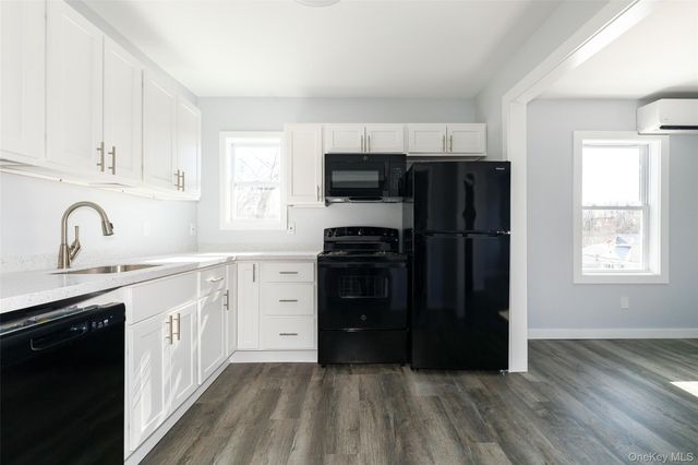 68 Clark Street 2nd floor, Poughkeepsie, NY 12601