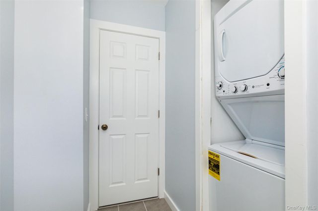 68 Clark Street 2nd floor, Poughkeepsie, NY 12601