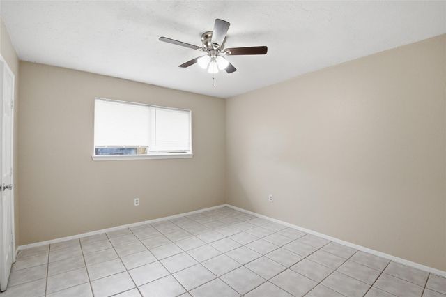 6122 S Greenpark Drive, Houston, TX 77072