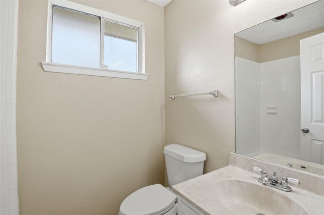 6122 S Greenpark Drive, Houston, TX 77072