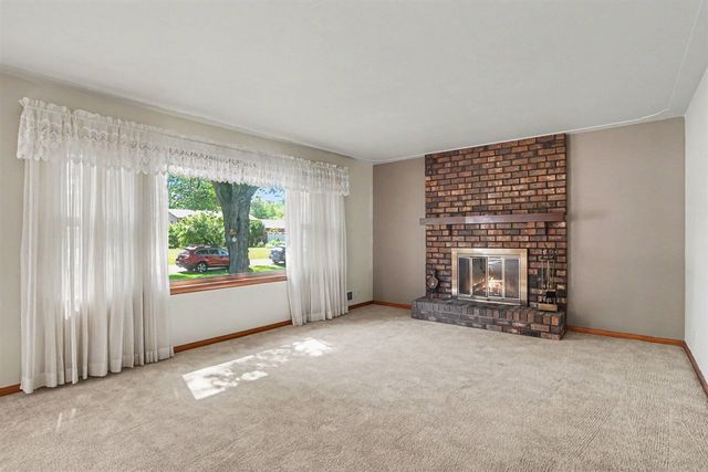 208 Cypress Avenue, Holland, MI 49423