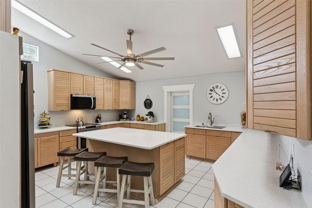 4874 OLD OAK TRAIL, St Cloud, FL 34771