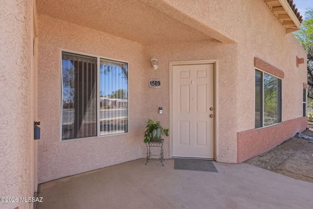 1569 N Paseo La Tinaja, Green Valley, AZ 85614