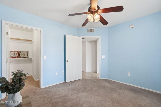 1569 N Paseo La Tinaja, Green Valley, AZ 85614