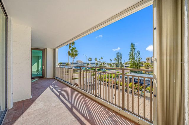 1430 GULF BOULEVARD 204, Clearwater Beach, FL 33767
