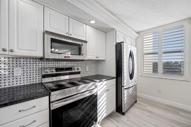 1430 GULF BOULEVARD 204, Clearwater Beach, FL 33767