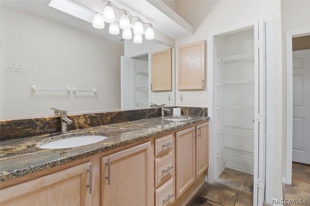 1832 W Shanelle Path, Lecanto, FL 34461