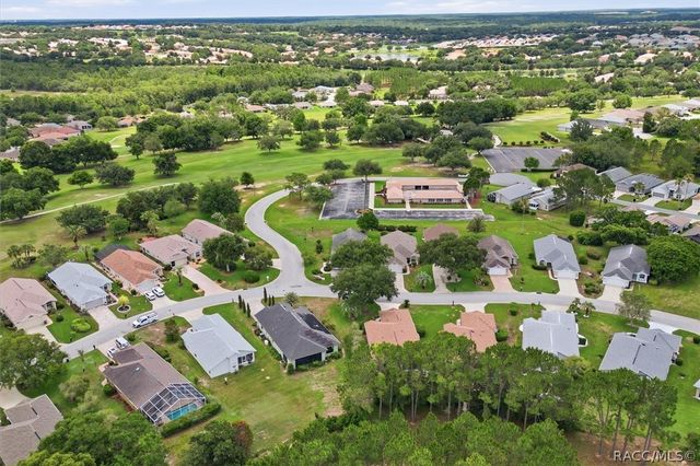 1832 W Shanelle Path, Lecanto, FL 34461