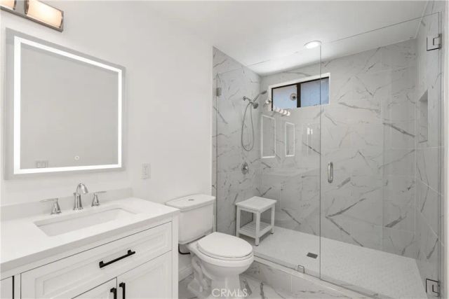 22038 Vanowen 232, Woodland Hills, CA 91303