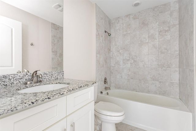 2528 NW 20TH AVENUE, Cape Coral, FL 33993