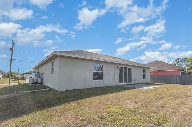 2528 NW 20TH AVENUE, Cape Coral, FL 33993
