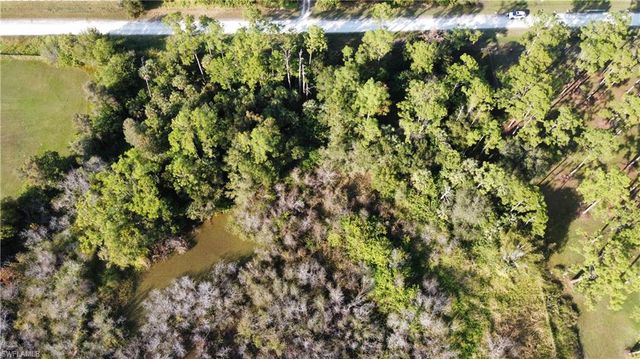 9750 Quail Hollow RD, North Fort Myers, FL 33917