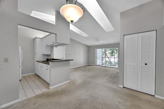 2516 SE Anchorage Cove H-3, Port St. Lucie, FL 34952