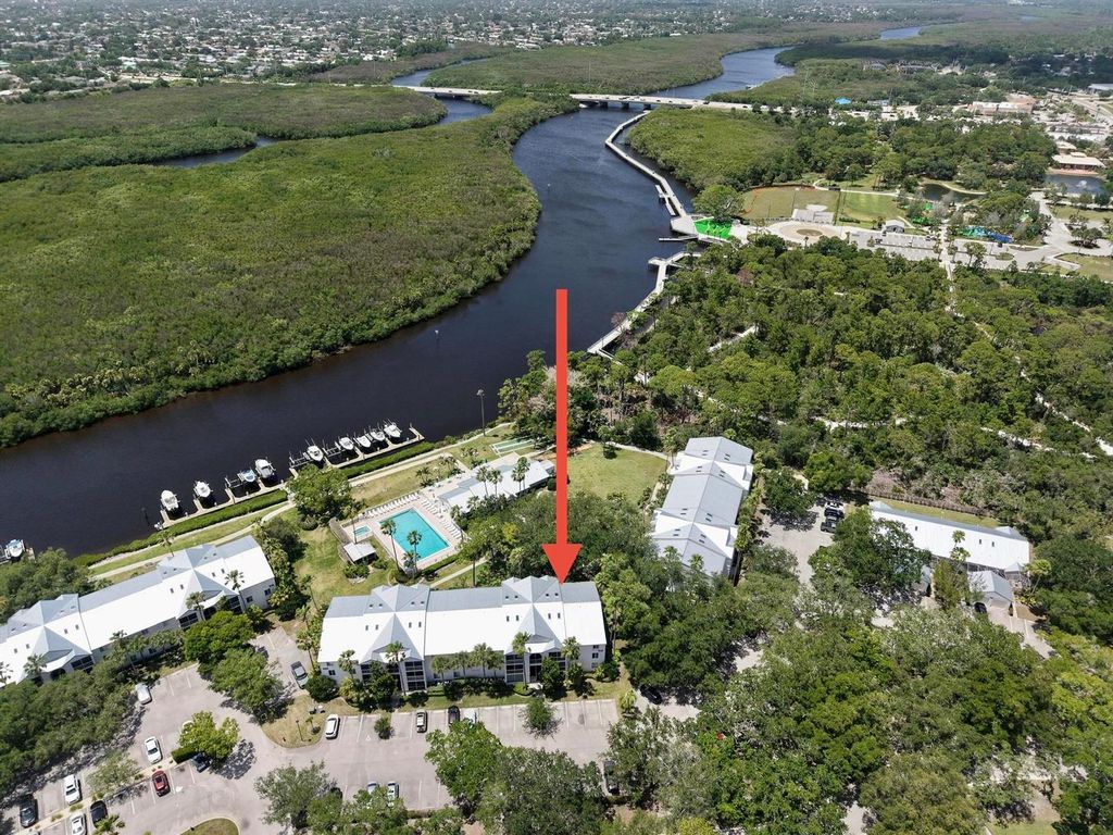 2516 SE Anchorage Cove H-3, Port St. Lucie, FL 34952