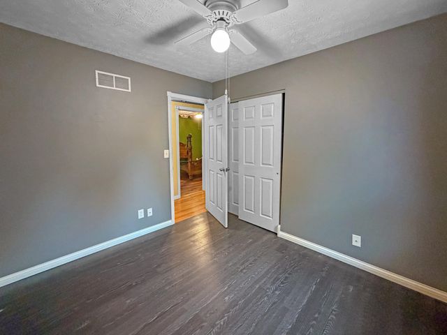 303 Gilbert Ridge Road, Alexandria, KY 41001
