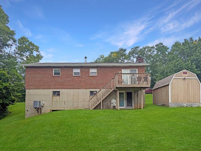 303 Gilbert Ridge Road, Alexandria, KY 41001