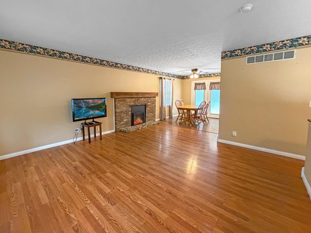 303 Gilbert Ridge Road, Alexandria, KY 41001