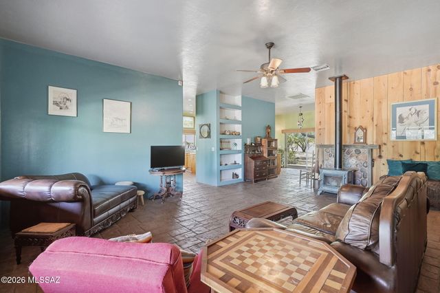 275 W Silver Sky Place, Green Valley, AZ 85614