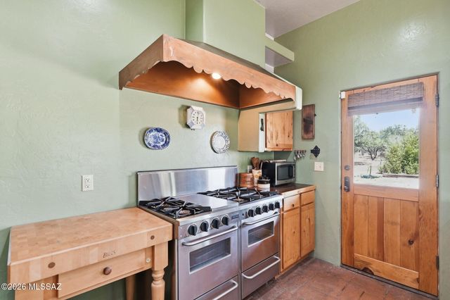 275 W Silver Sky Place, Green Valley, AZ 85614