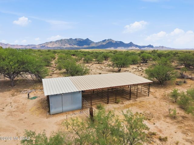 275 W Silver Sky Place, Green Valley, AZ 85614