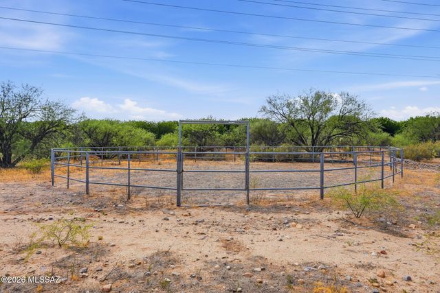 275 W Silver Sky Place, Green Valley, AZ 85614