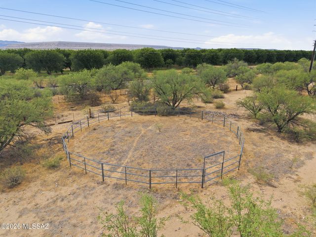 275 W Silver Sky Place, Green Valley, AZ 85614
