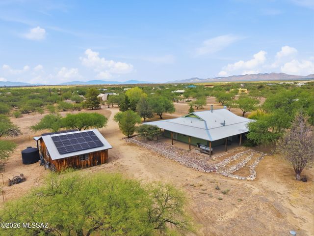 275 W Silver Sky Place, Green Valley, AZ 85614