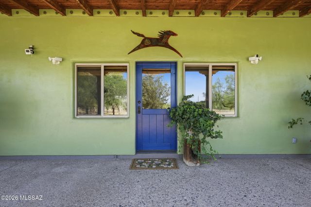 275 W Silver Sky Place, Green Valley, AZ 85614