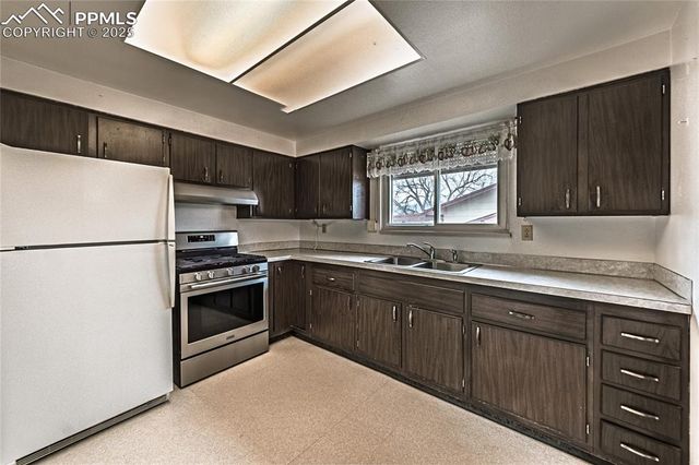 635 Drew Drive, Colorado Springs, CO 80911