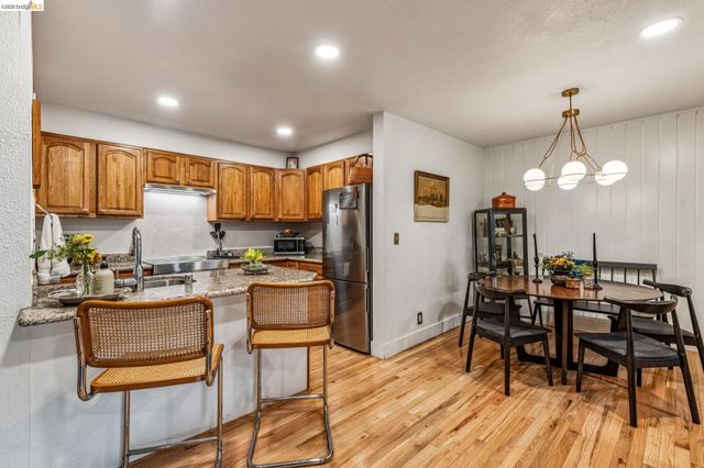 199 Montecito Ave 105, Oakland, CA 94610