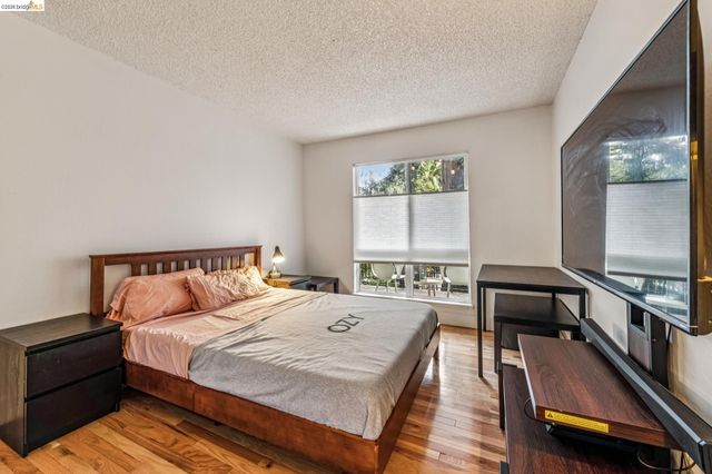 199 Montecito Ave 105, Oakland, CA 94610