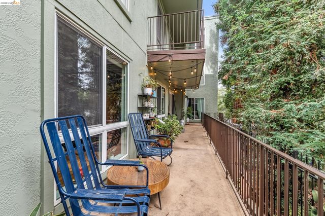 199 Montecito Ave 105, Oakland, CA 94610