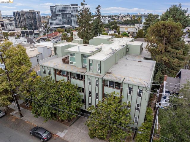 199 Montecito Ave 105, Oakland, CA 94610