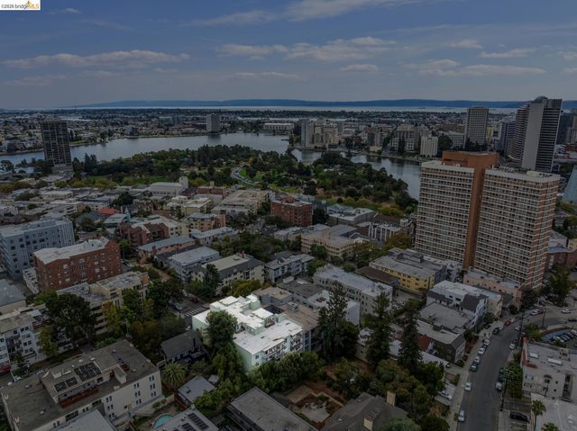 199 Montecito Ave 105, Oakland, CA 94610