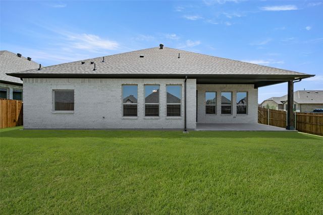 405 Daybreak Drive, Waxahachie, TX 75167