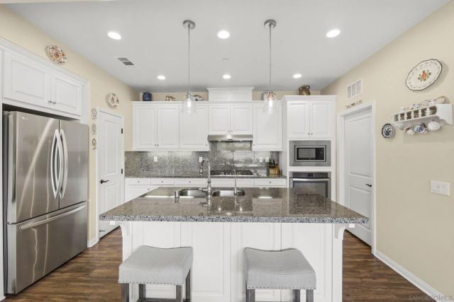 8121 Auberge, San Diego, CA 92127