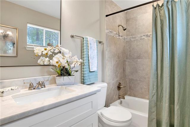 1000 Belvedere E Circle, Mobile, AL 36606