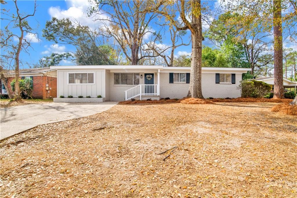 1000 Belvedere E Circle, Mobile, AL 36606