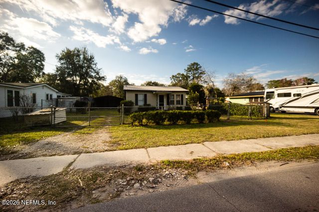 8034 GORDEAN Road, Jacksonville, FL 32221
